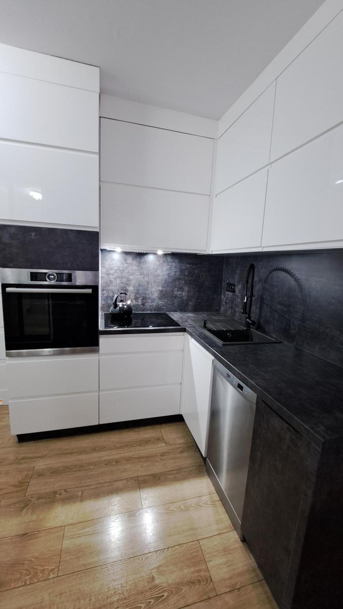 Cherry Apartments- Chill Apartment Walbrzych